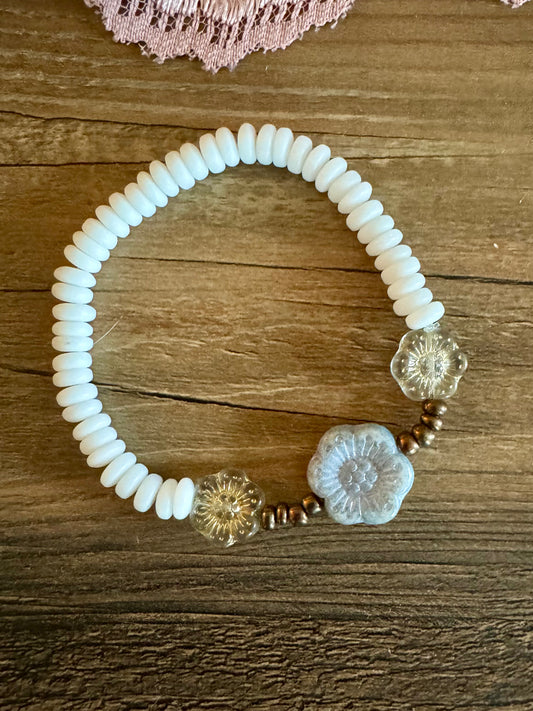 Neutral Flower Bracelet