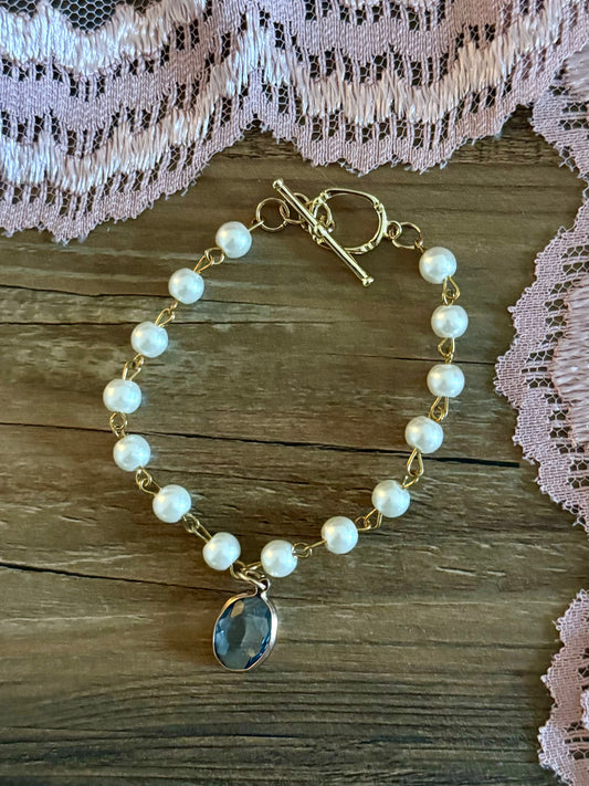 Pearl Chain Bracelet with Blue Gem