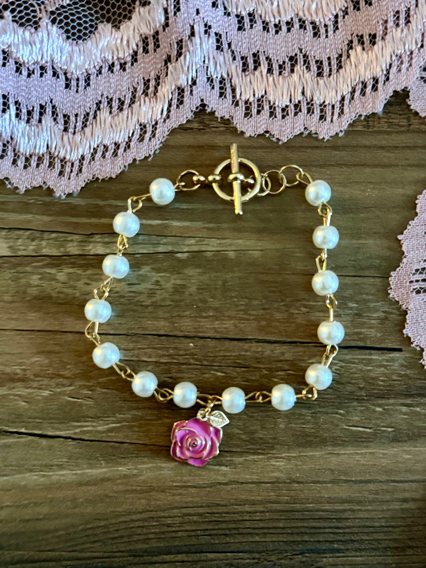 Pearl Chain Bracelet with Bright Pink Flower